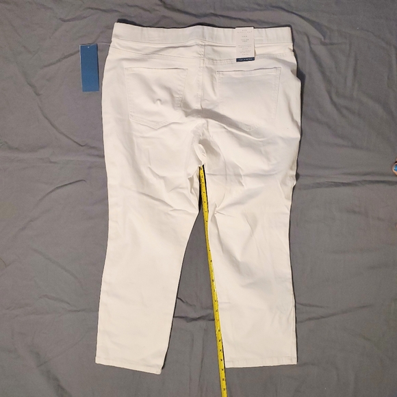 NWT New Directions White Crop Pull-On Stretch Denim Support Pants 14R - Picture 5 of 5
